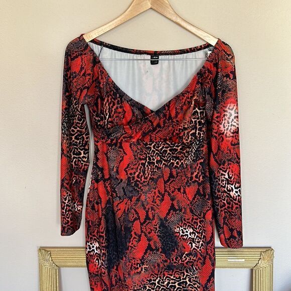 Off Shoulder Long Sleeve Snake Skin Dress Size Women's L Midi - Picture 2 of 3